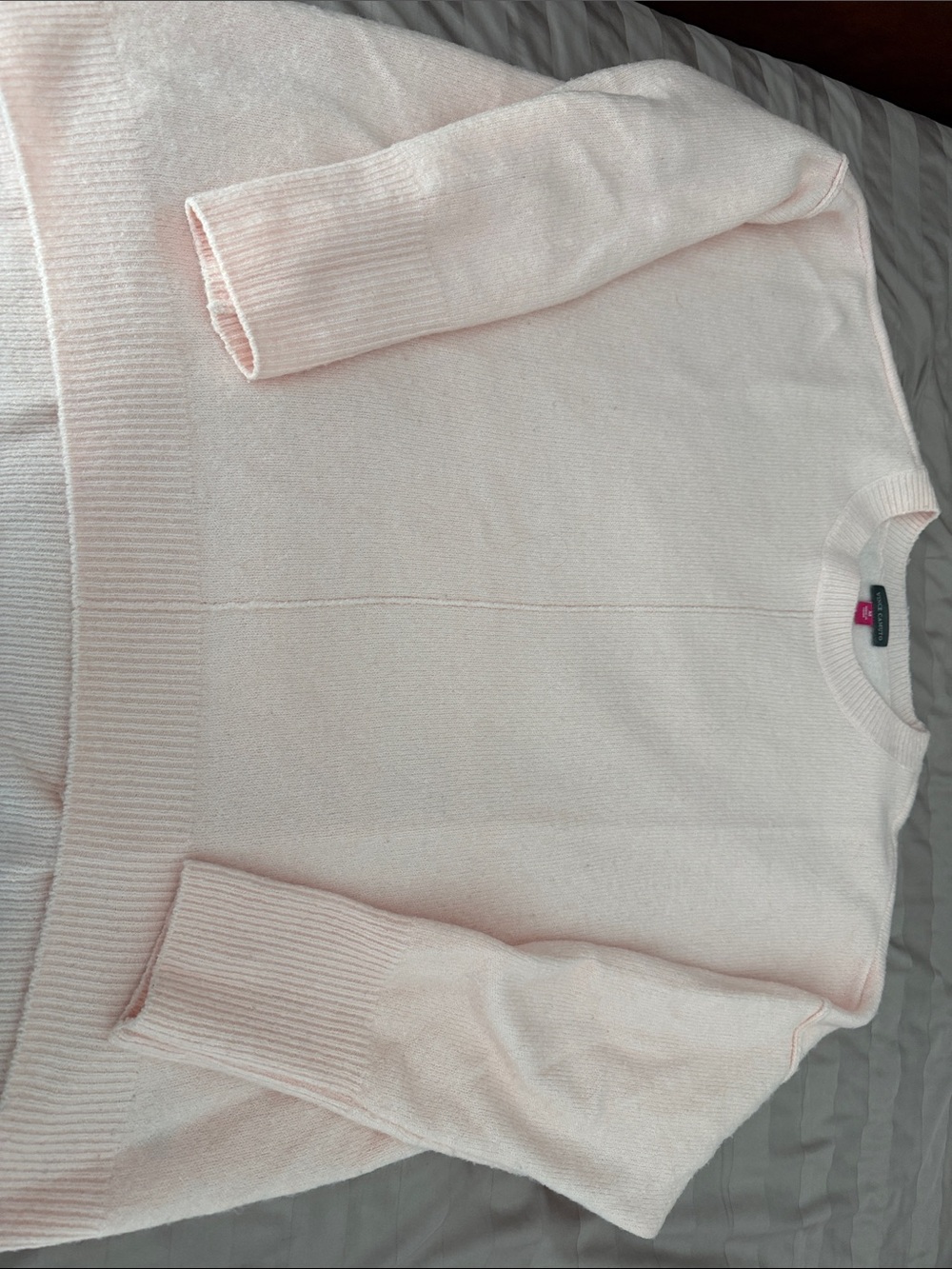 Vince Camuto Pale Blush Crewneck Sweater size medium